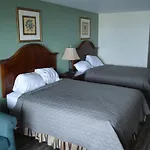 Court Capri Hotel
