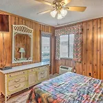 Oceanfront Myrtle Beach Condo About 9 Mi To Boardwalk!