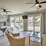 Updated Studio 1-Block Walk To Surfside Beach!