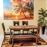 Family-Friendly Beach Condo 1 Block To Shore!