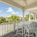Chic North Myrtle Beach Villa Resort Amenities!