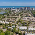 Chic North Myrtle Beach Villa Resort Amenities!