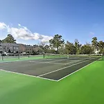 Golfers Paradise In Myrtle Beach With Balcony!