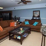 Coconut Grove 404