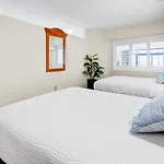 Beach Cove Bungalow