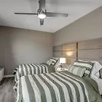Family Friendly, 1 Block To Beach!