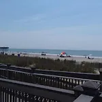 Arrowhead At Riverwalk-Golf, Close To Beaches. Location!