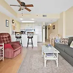 Sea Pointe 306