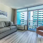 Landmark Resort King Suite Unit 716 Beautifully Renovated Sleeps 4
