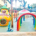 Coral Beach 754