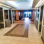 Coral Beach 816