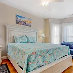 Palmetto Retreat