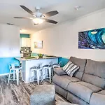 Surfside Beach Escape With Pool - Walk To Ocean!