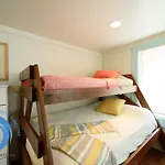 1St Floor Main Street Cottage