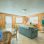 Cg Beach Bungalow 1