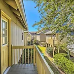 Coastal Condo With Pool Access - Walk To Apache Pier