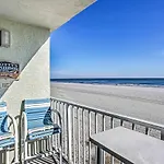Oceanfront Myrtle Beach Condo Near Golfing