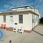 Cg Beach Bungalow 2
