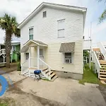 G 2Nd Floor Main Street Cottage