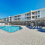 Pelicans Landing Bldg 1 #230
