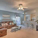 Myrtle Beach Cottage With Outdoor Shower And Yard