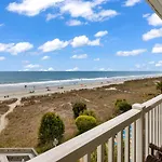 Bright And Sunny Condo With Stunning Oceanfront