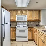 Ocean View Apt And Access To Pool, Beach And More