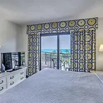 Ocean View Apt And Access To Pool, Beach And More