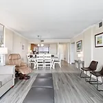 2-Bedroom Carolina Dunes Condo With Private Balcony And Ocean Views