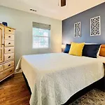 *Comfy N. Myrtle House*3 New Queens*Steps To The Beach*V384