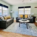 *Comfy N. Myrtle House*3 New Queens*Steps To The Beach*V384