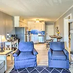 Myrtle Beach Condo With Balcony Walk To Beach!