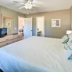 Myrtle Beach Condo With Community Amenities!