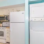 Hidden Gem Beautifully Appointed 2Br 2Ba Condo With 3 Patios Near Beach!