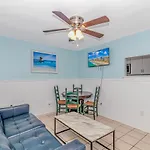 125 Atlantic Avenue Unit E - Pet Friendly! Walk To The Beach And Pier!1Br -1Ba - Sleeps 2-4 Guests!