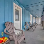 125 Atlantic Avenue Unit K - Pet Friendly! Walk To The Beach And Pier! 1Br - 1Ba -Sleeps 2-4 Guests!