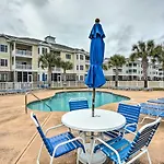 Myrtle Beach Condo With Screened Porch!