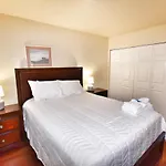 1002 Waters Edge Resort Condo
