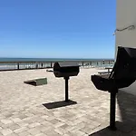 Royal Garden Resort603, Condo