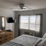Lovely 2 Bedroom Condo With Ocean View 304- 3Rd Floor No Elevator