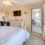Myrtle Beach Beach Golf Villa With Community Pool!