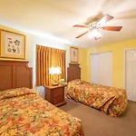 Malibu Pointe Beach Club 606 - Across The Street From The Ocean! Sleeps 12 Guests!