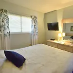 Shoreham Towers I 6C Condo