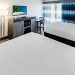 Tropical Seas Hotel