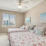 Stunning Ocean Breeze Luxury Villas 4D-Across The Street From The Ocean! Sleeps 10 Guests!