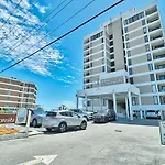 Direct Ocean Front 3Br 3Ba Beach Front