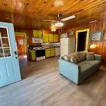 Beach Cottage/King Br/Walk2Beach/Golf Cart Option
