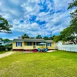 Beach Cottage/King Br/Walk2Beach/Golf Cart Option
