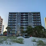 Willow Bay 301 Oceanfront Suite, Renovated Spring 2023 Desirable Golden Mile Location