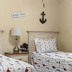 Spacious Beautiful 2Br 2Ba Villa Near Beach